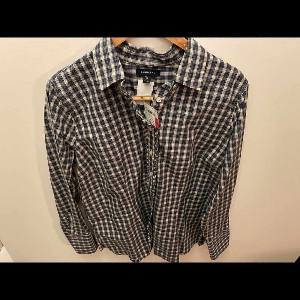 LANDS ‘END Button Down Blouse - Picture 2 of 9